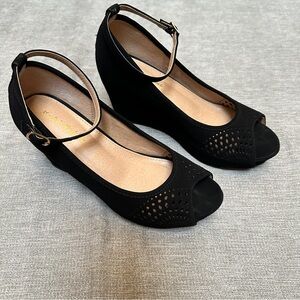 Black Wedge Sandals size 8 "Like New"